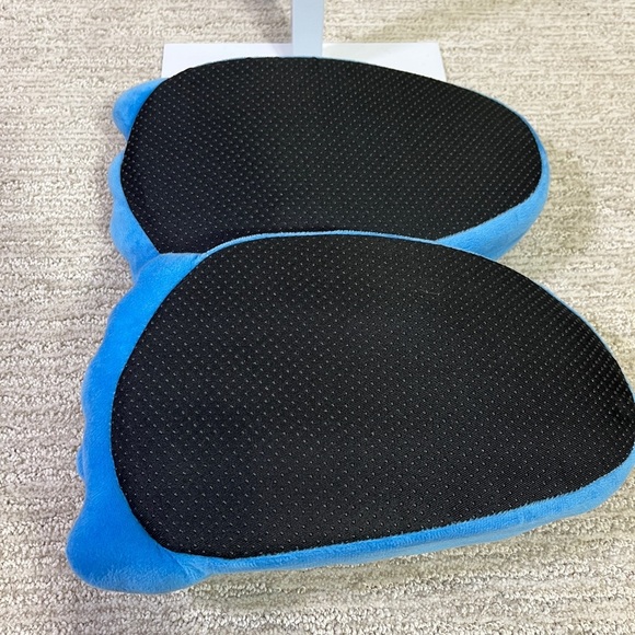 Blue Monster Paw Slippers - Picture 2 of 3